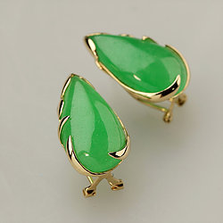 Jade Earring 153