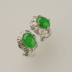 Jade Earring 252